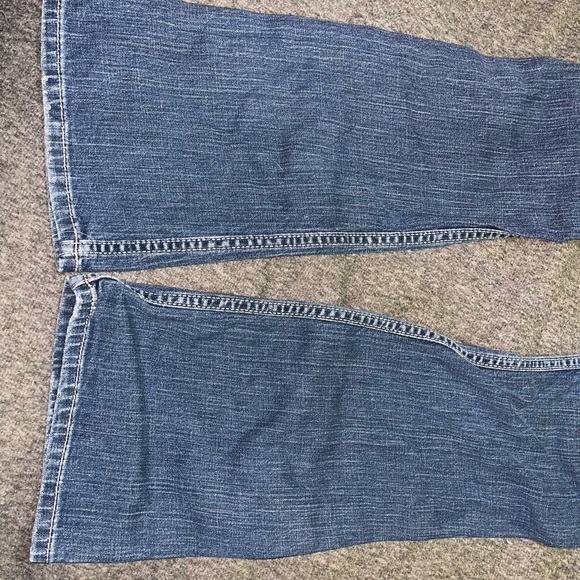 Buckle brand jeans. 26 in waist by 31 1/2 in length - Picture 4 of 5